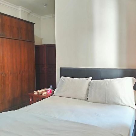 Nakula Familiar Inn Denpasar Exterior foto