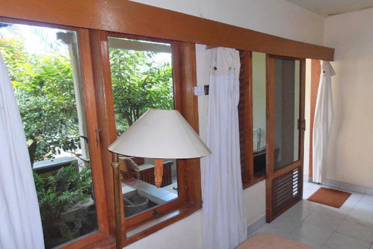 Nakula Familiar Inn Denpasar Exterior foto