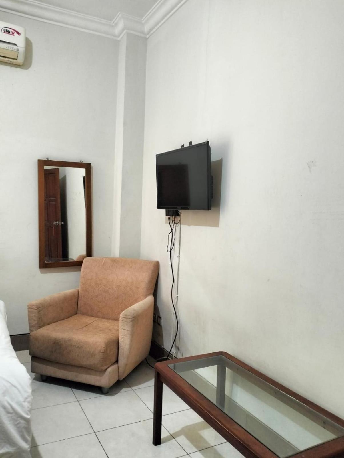 Nakula Familiar Inn Denpasar Exterior foto